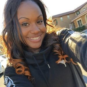 Meet your Posher, Iris